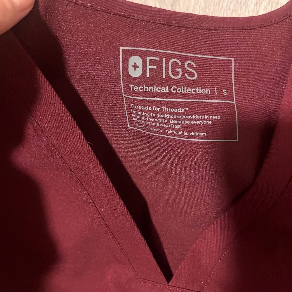 FIGS Yola skinny scrub XS pant S top